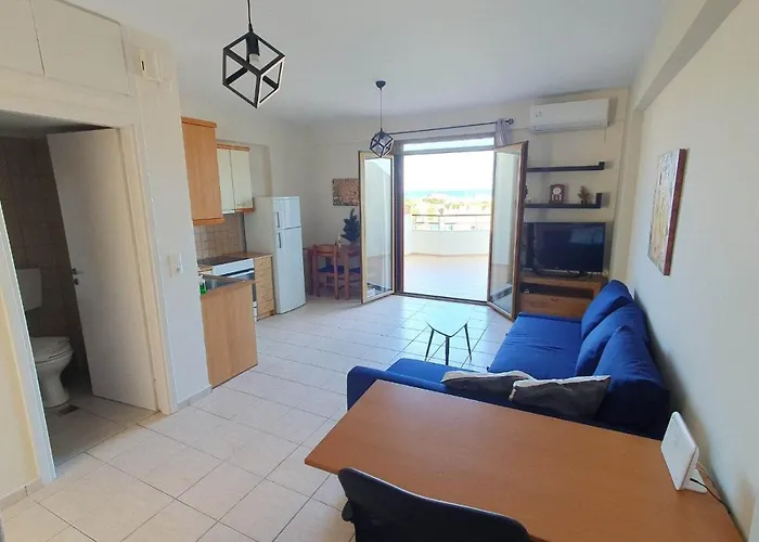 Piranthou Studios & Apartments
